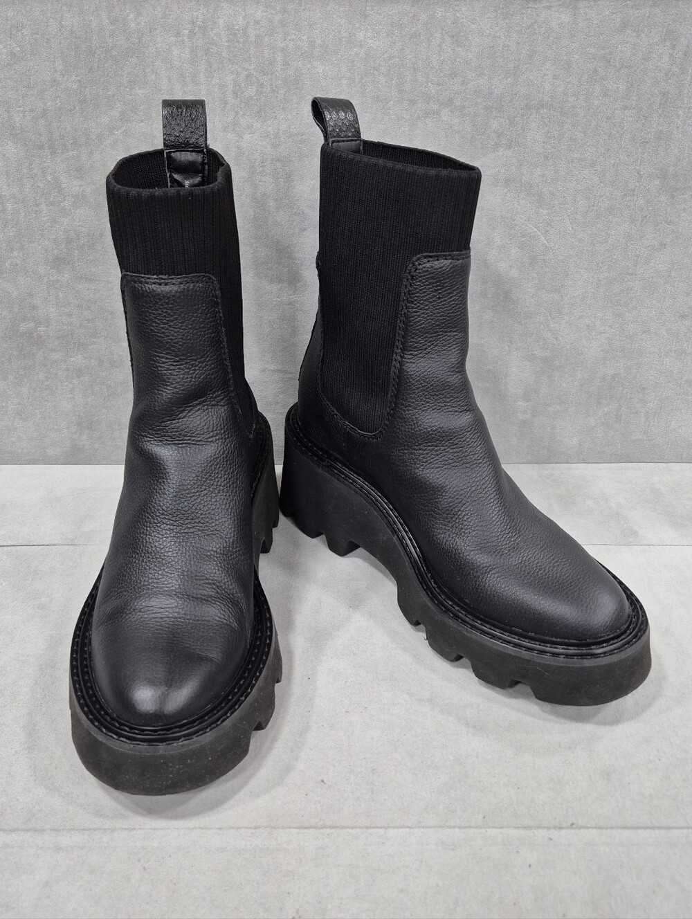 Dolce Vita Chelsea boots women's 7.5 black leather waterproof lug sole
